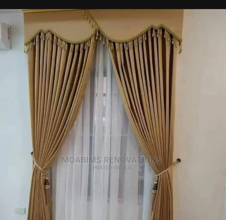 Lovely Luxury Sliver Grey Curtain Blind
