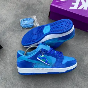 Nike SB Dunk Low “Blue Raspberry” Sneaker