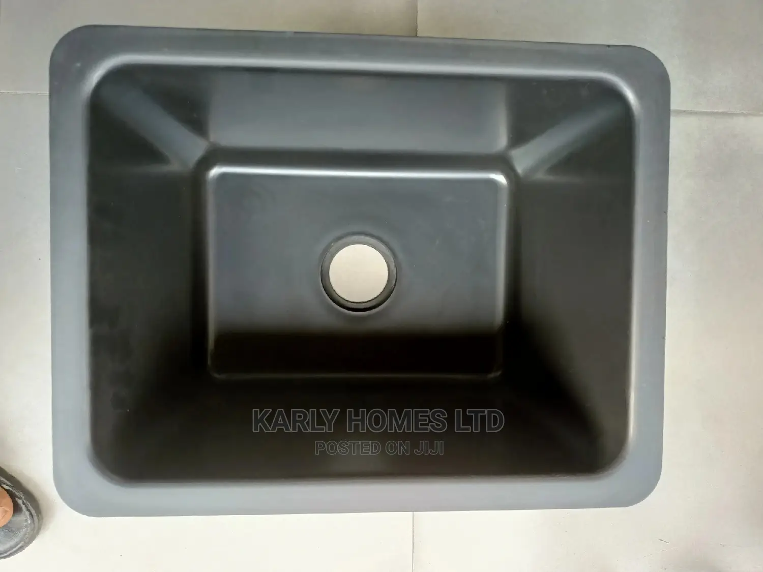 Black Lab Sink