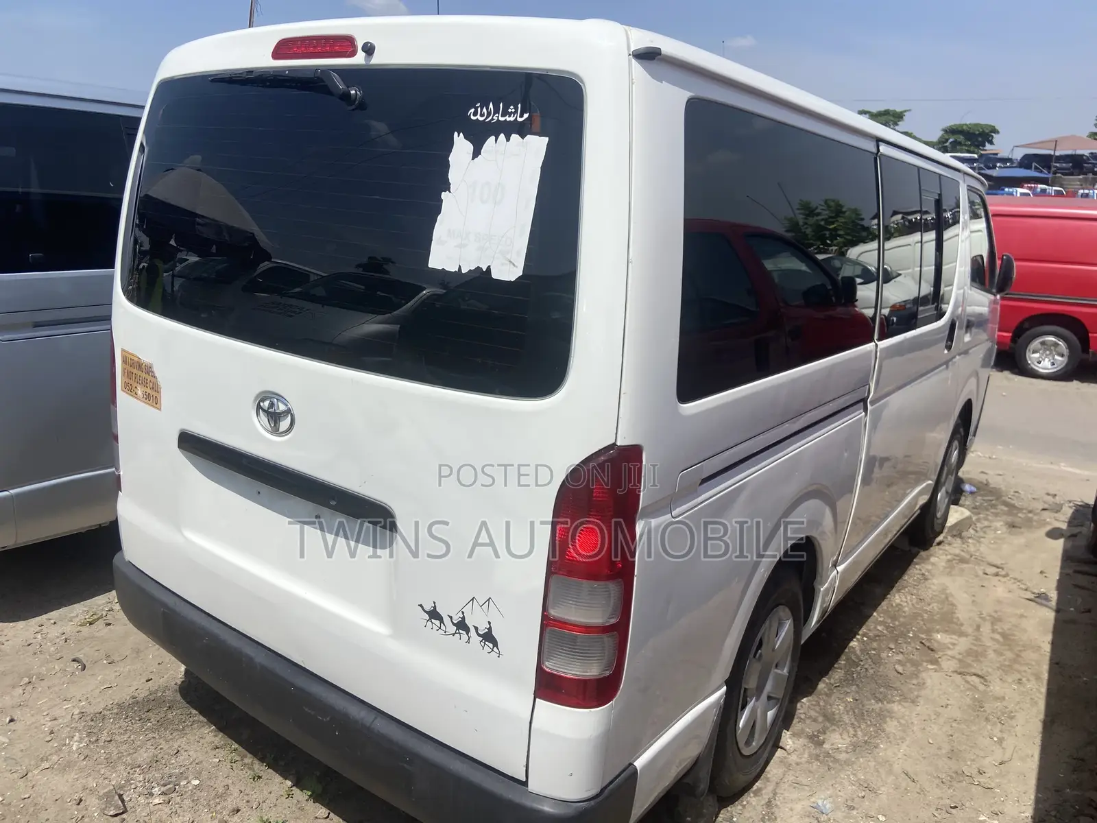 Toyota HiAce 2011 White