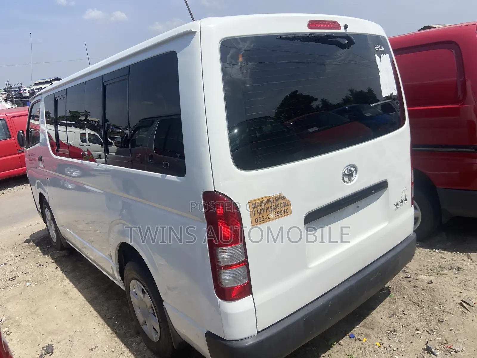 Toyota HiAce 2011 White