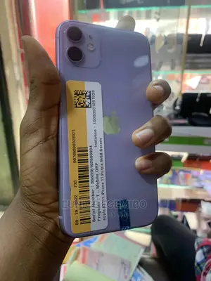 Apple iPhone 11 64 GB Purple