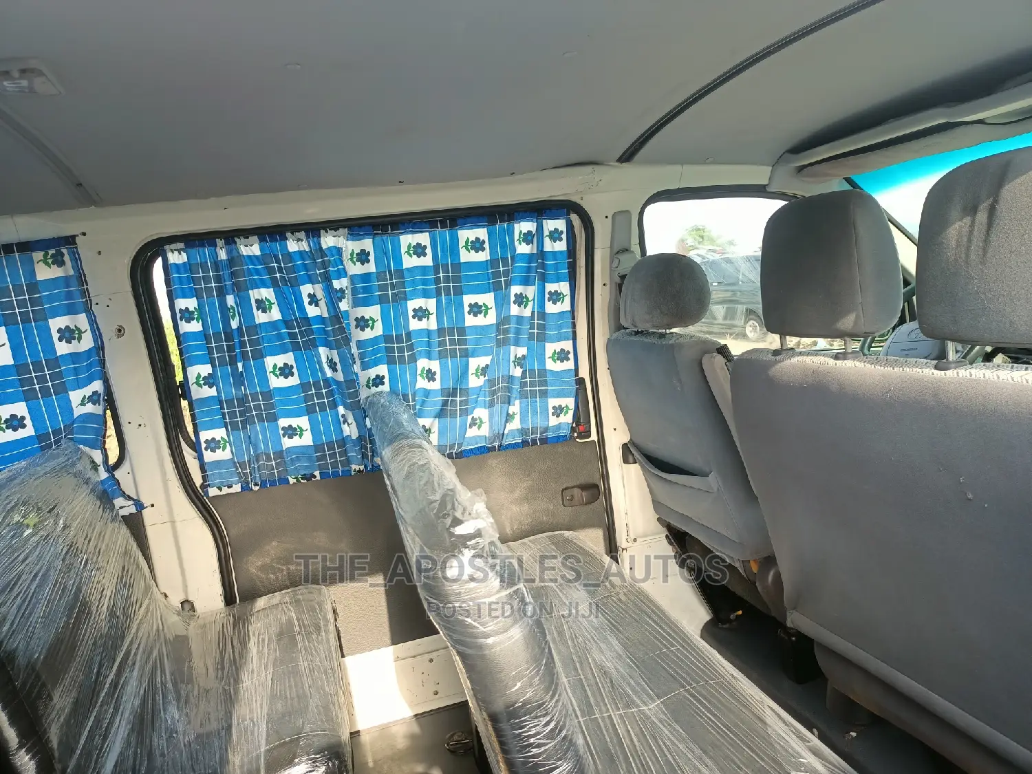 Toyota HiAce 2005 White