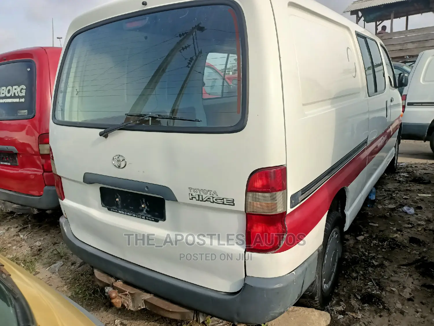 Toyota HiAce 2001 White