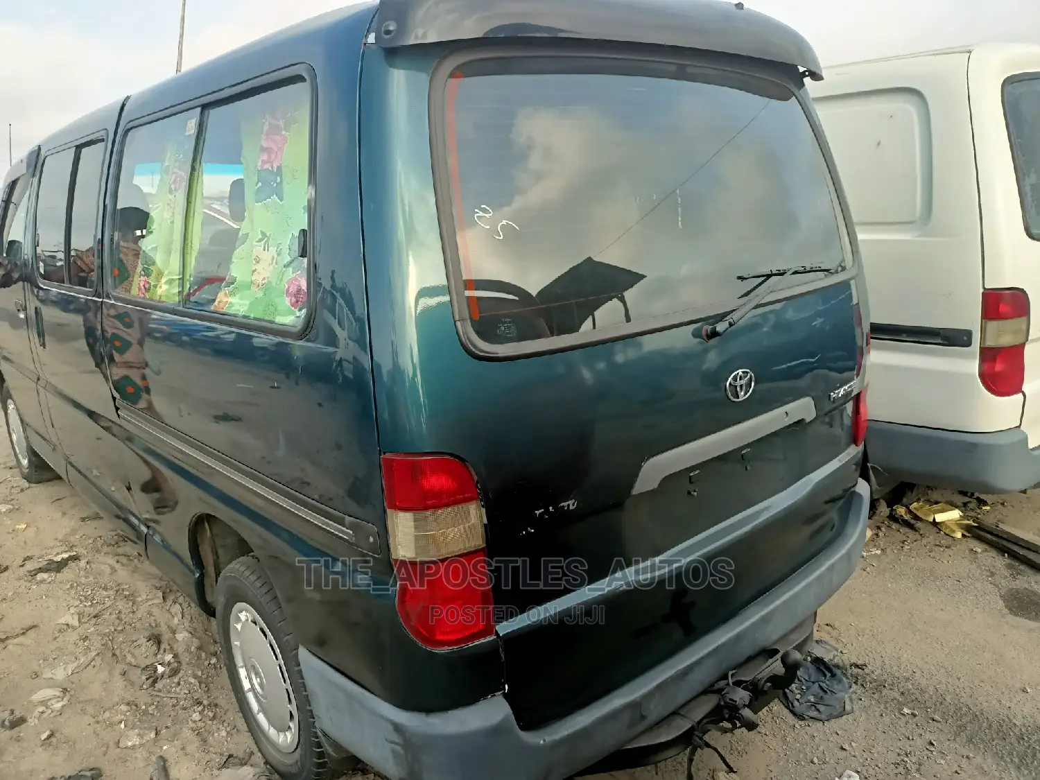 Toyota HiAce 2005 Green