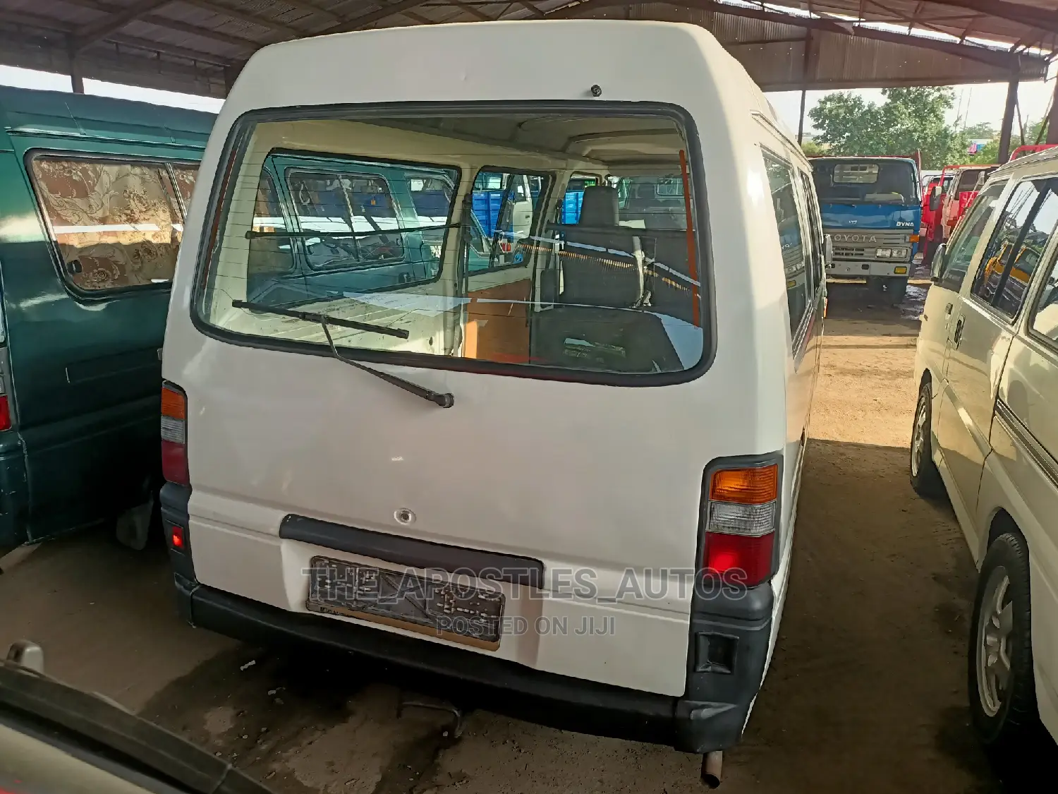 Mitsubishi L300 2000 White