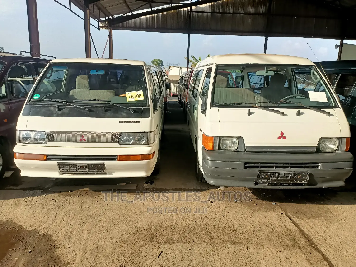 Mitsubishi L300 2000 White