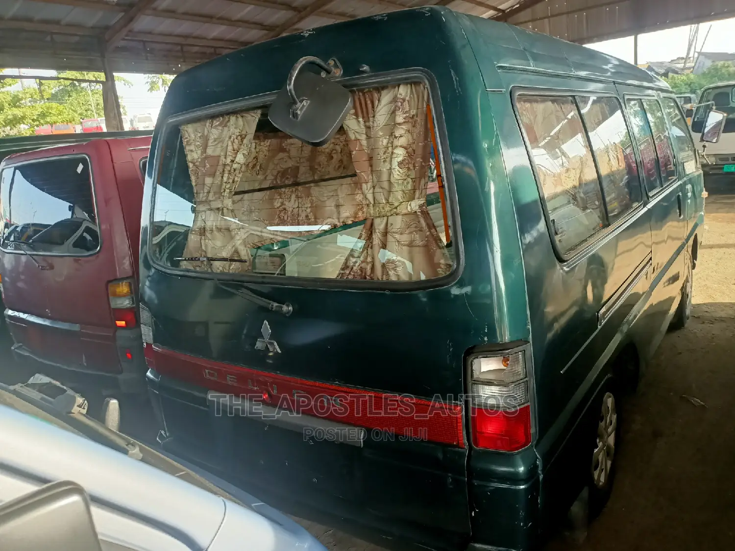 Mitsubishi Delica 2002 Green