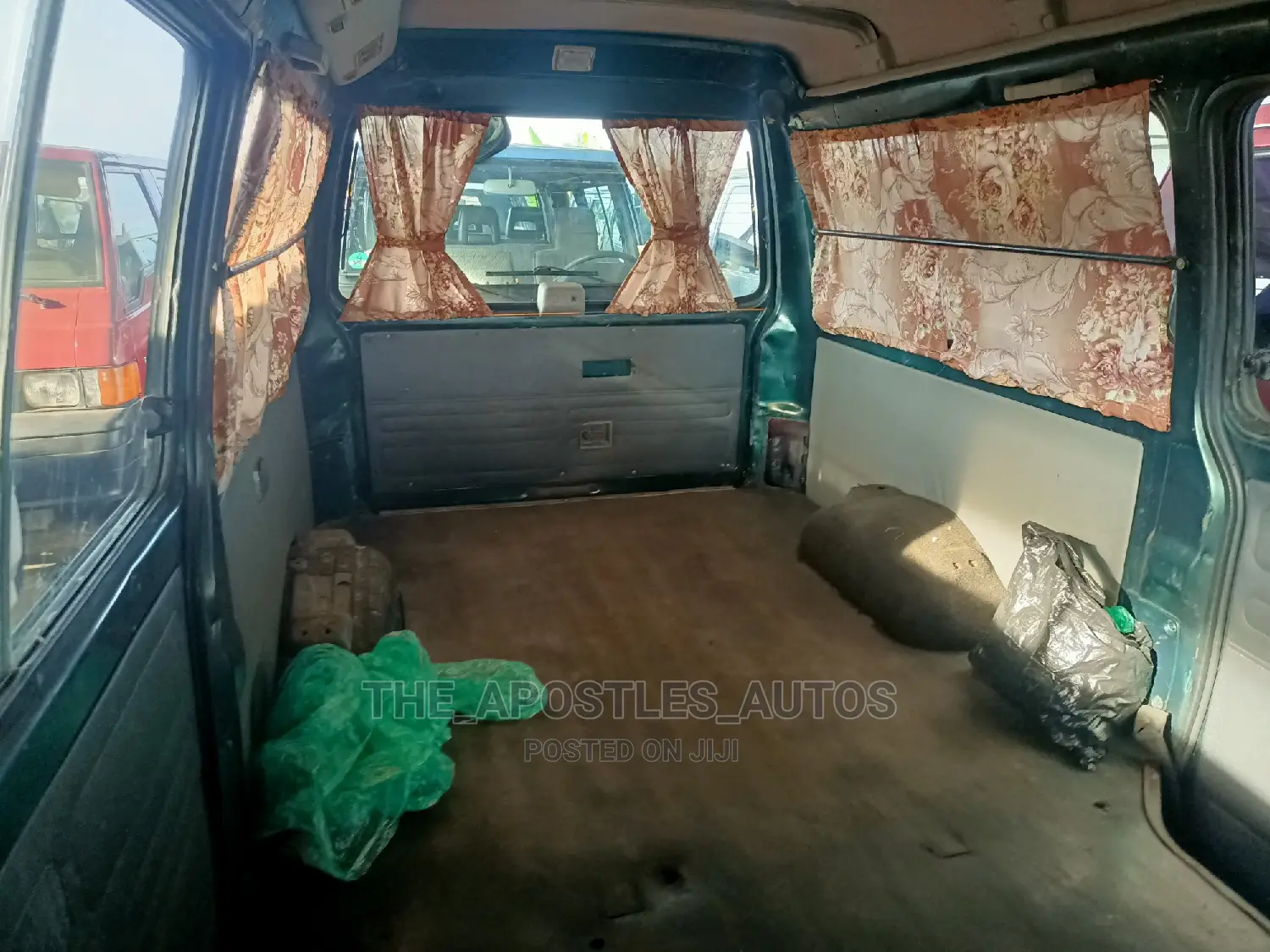 Mitsubishi Delica 2002 Green