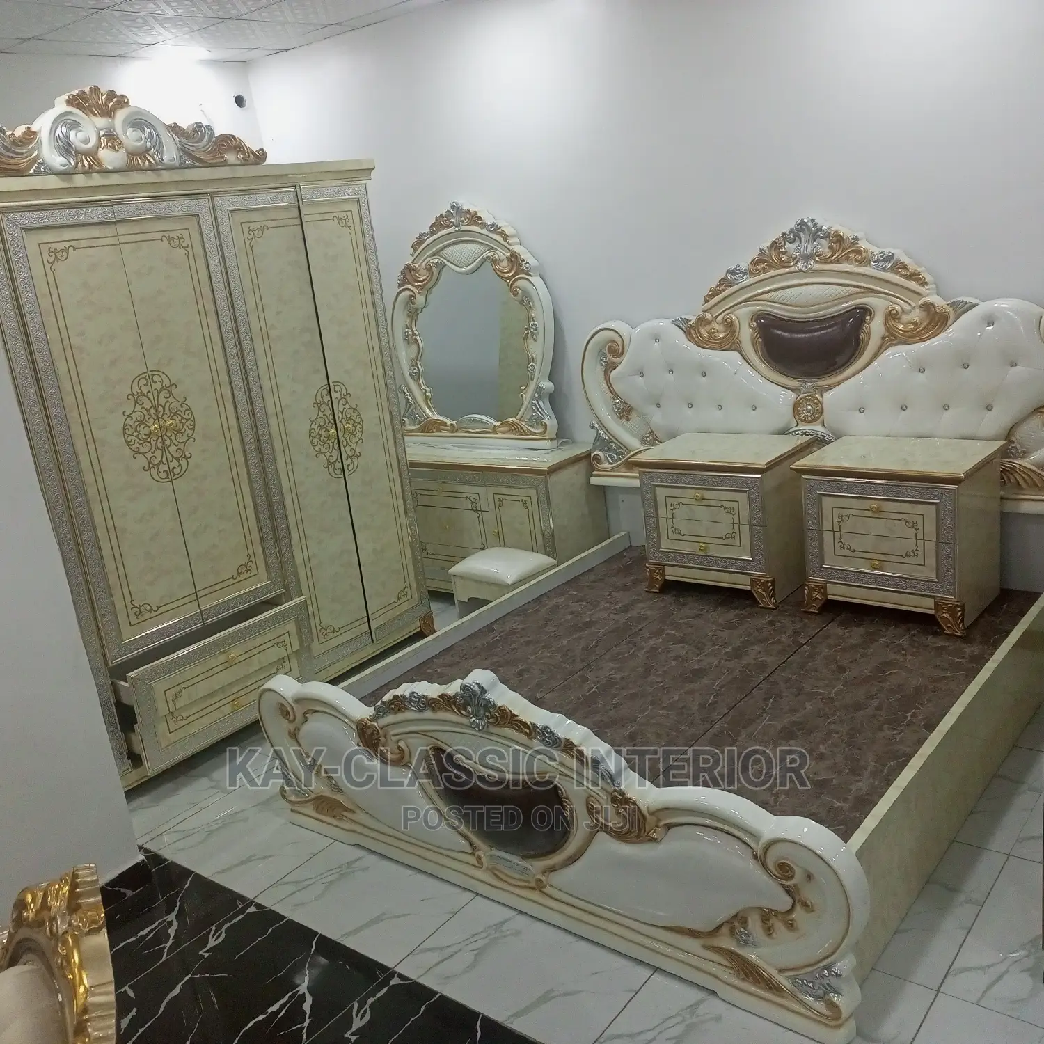 Royal Bed 6/7 Complete Set