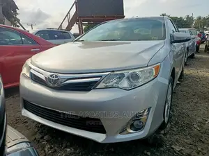 Toyota Camry 2014 Silver