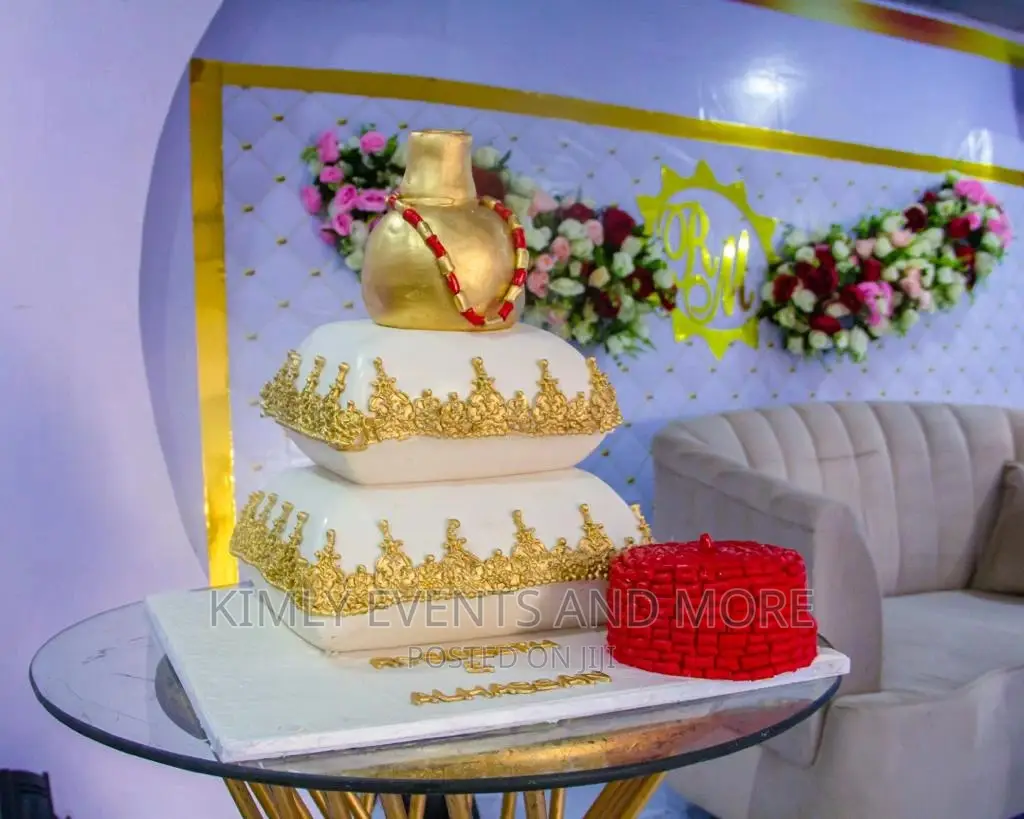 Intimate Wedding Decor