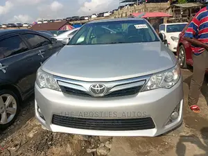 Toyota Camry 2012 Silver