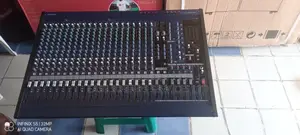 Yamaha Mixer 24 Channels