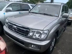 Toyota Land Cruiser 4x4 2007 Gray