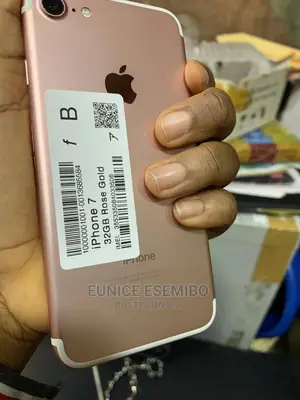 Apple iPhone 7 32 GB Gold