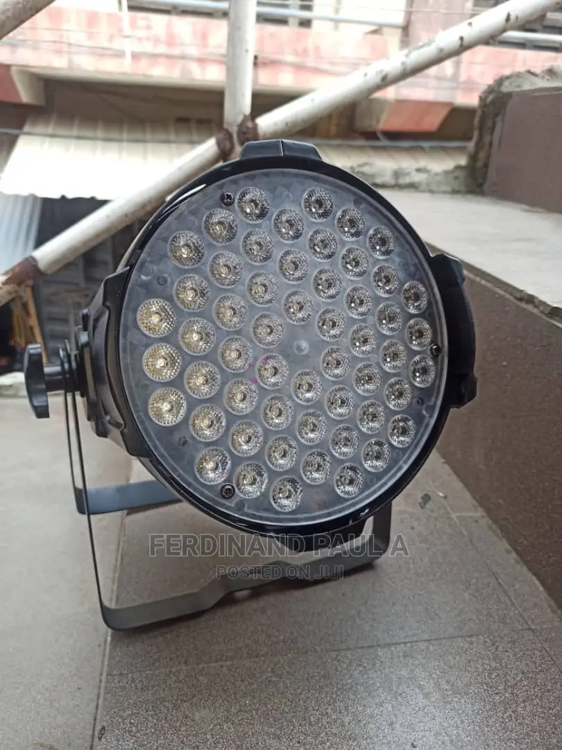 Dynacore Pro Parcans LED Light