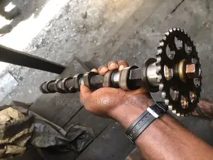 Camshaft Toyota Hiace 2TR