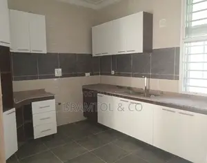 3bdrm Block of Flats in Plus Bq, Jahi for sale