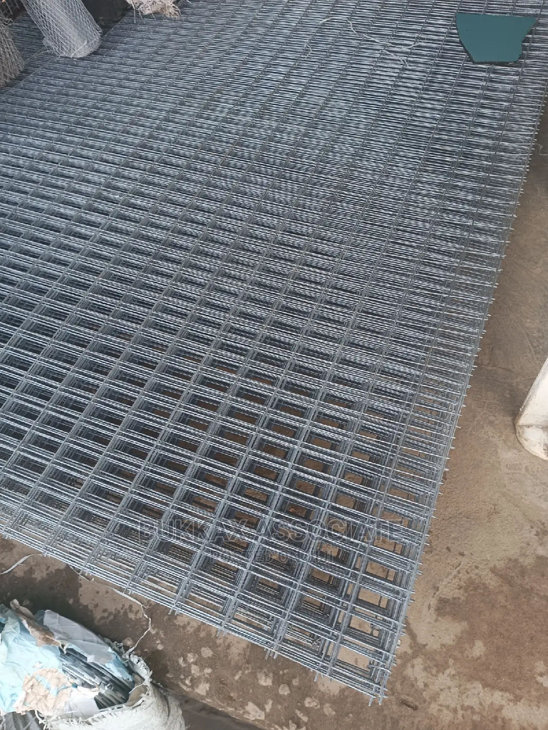 Galvanized Mesh Wire