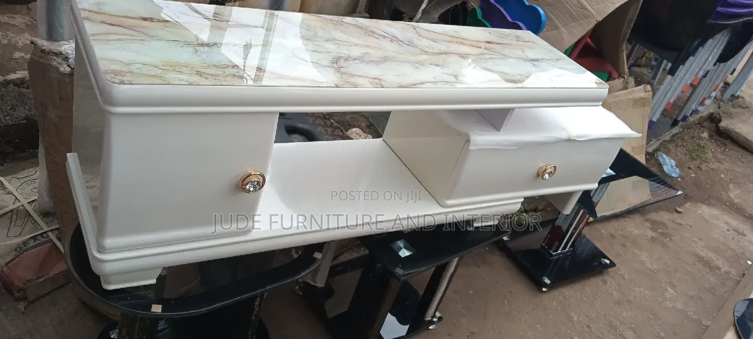 Lovely Tvstand