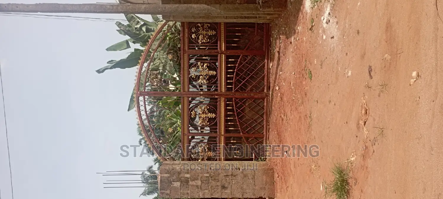Solid Rot Iron Gate