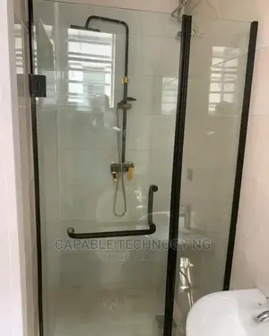 Standard Shower Cubicles