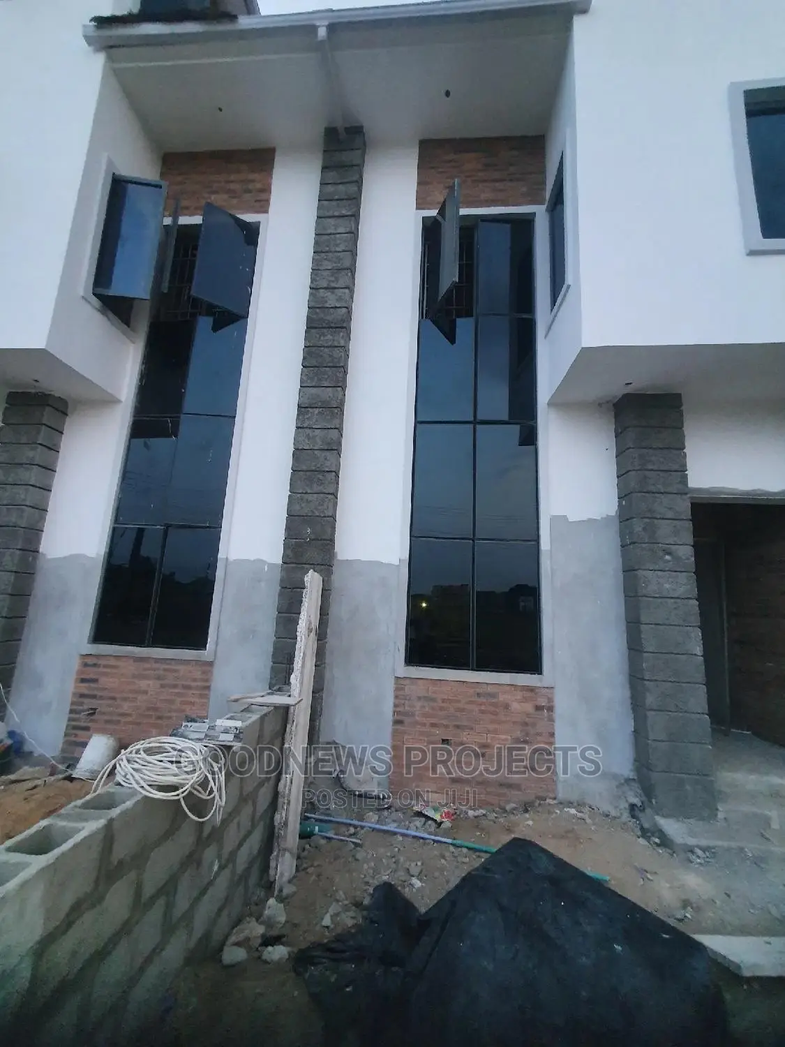Frameless Aluminium Curtain Wall With Opening