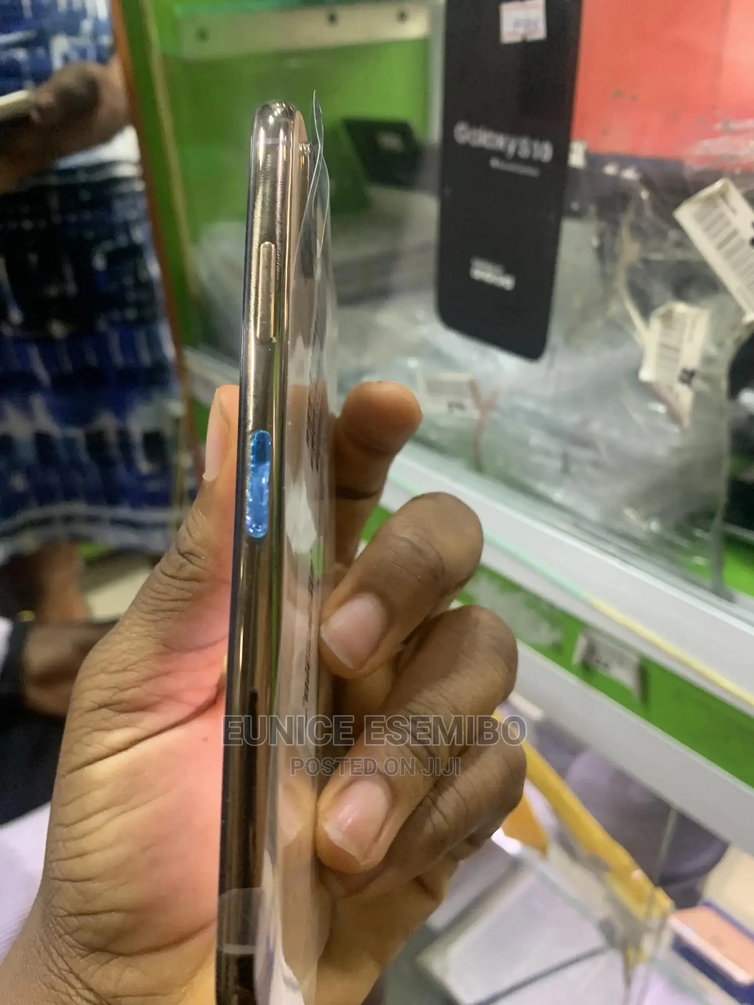 Apple iPhone XS Max 64 GB Gold