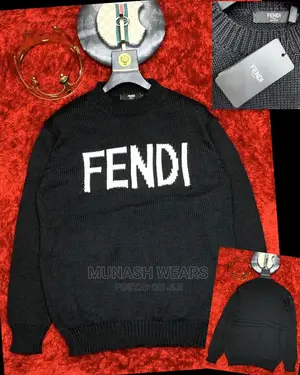 Luxury Fendi Swirstshirt