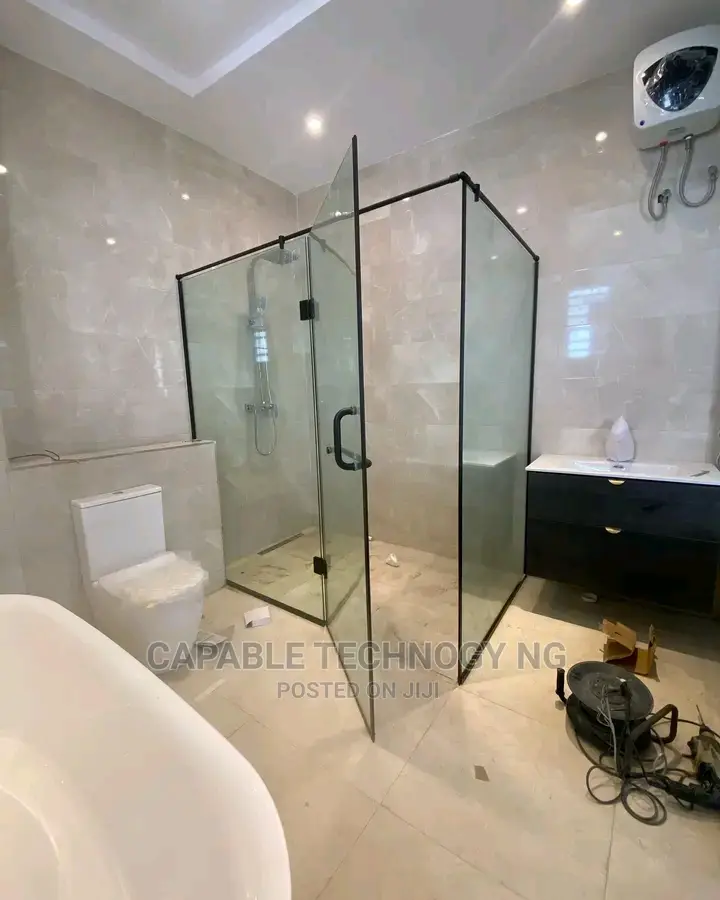 Tempered Shower Cubicle