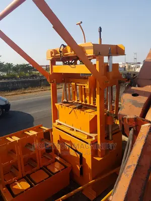 Ft3-4 Concrete Block Molding Machine