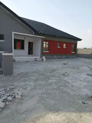 3bdrm Bungalow in Peak Park Estate, Awoyaya for sale