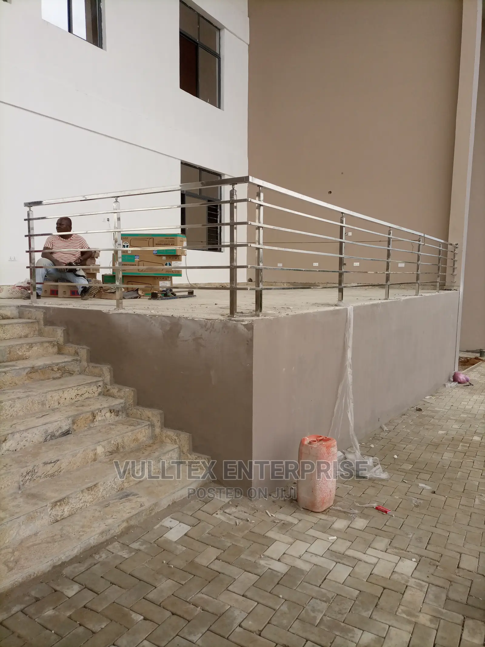 Lining Stainless Steel Rail