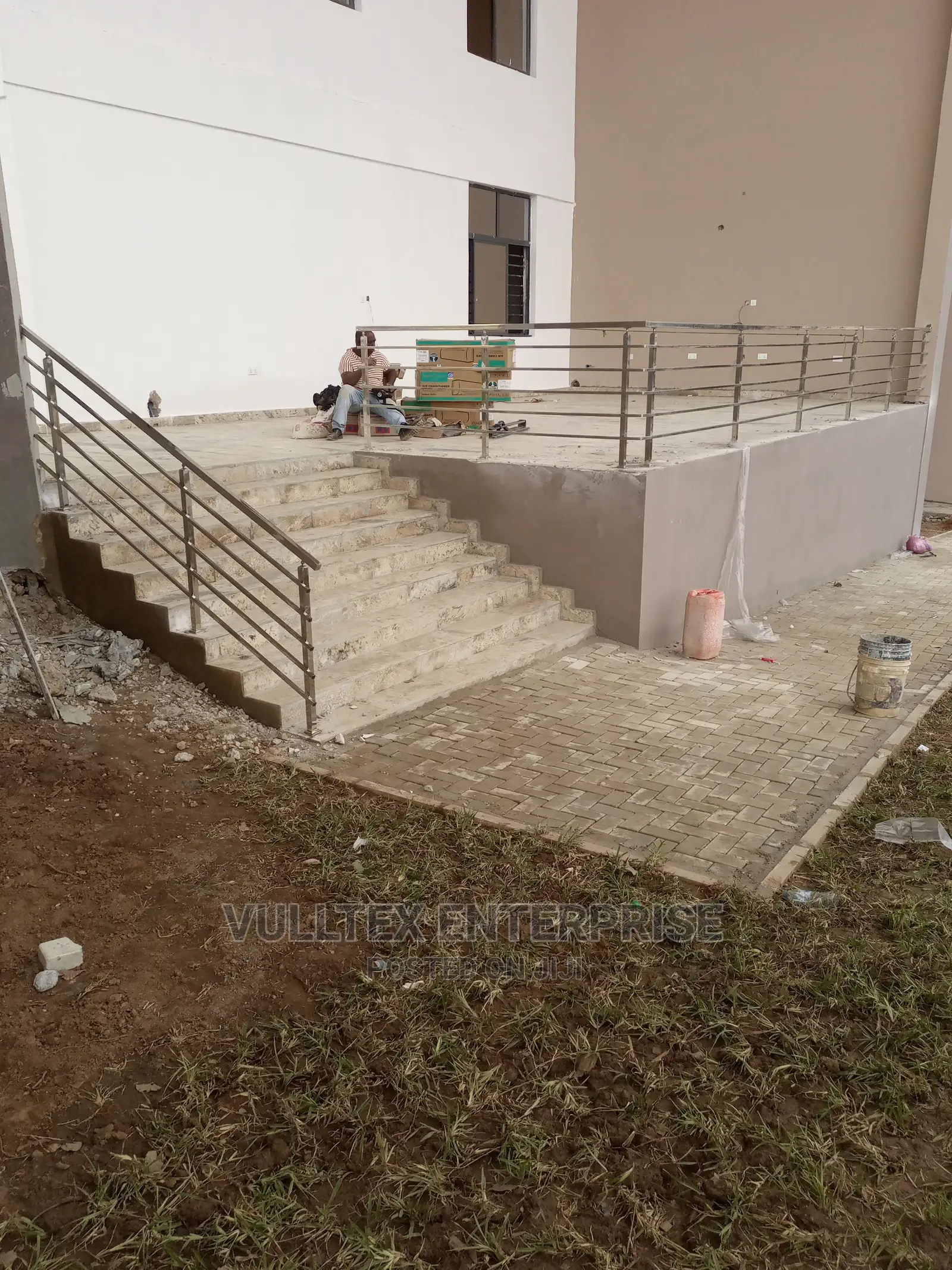 Lining Stainless Steel Rail