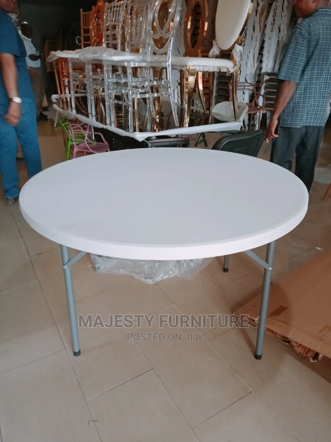 8 Seater Banquet Round Table