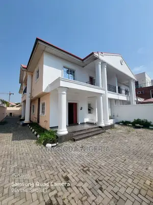 4bdrm Duplex in Lekki Phase 1 for rent