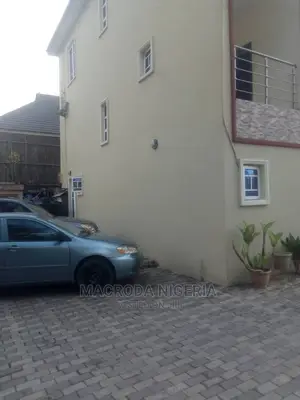4bdrm Duplex in Adeniyi Jones for rent