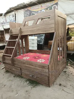 3ft and 4.5 by 6 Ft SOLID WOODEN BUNK BED.