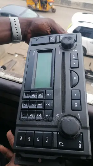 Land /Range Rover 06 Radio