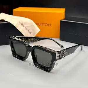 High Quality LOUIS VUITTON Sunglasses Available in Store