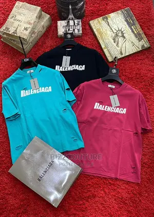 High Quality BALENCIAGA T-Shirts Available in Store