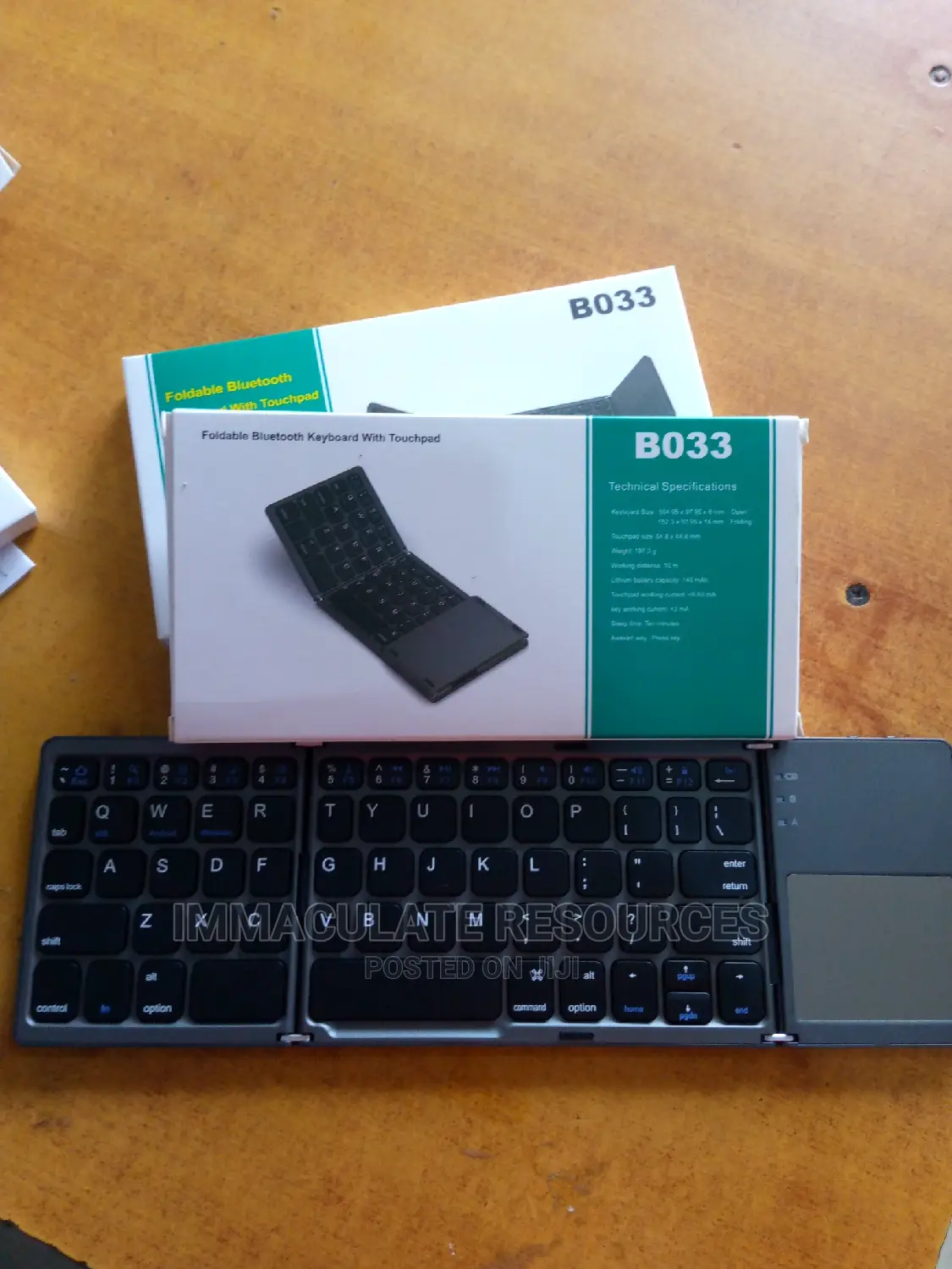 B033 Foldable Bluetooth Keyboard With Touchpad