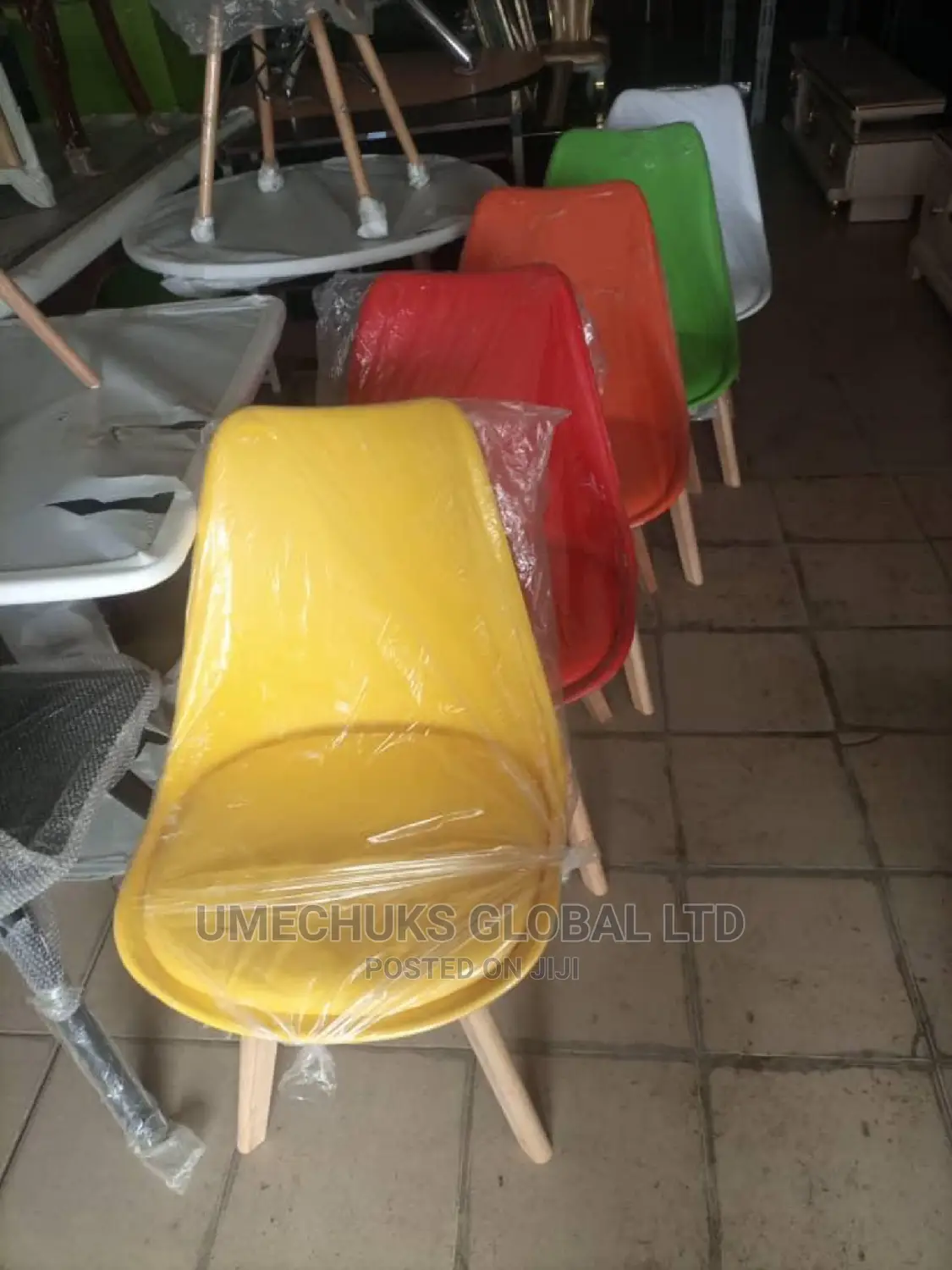 Quality Plastic Restaurant With Leather Seat