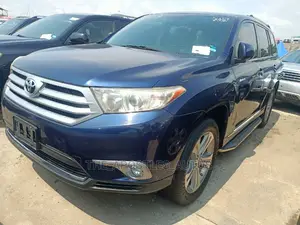 Toyota Highlander Limited 3.5l 4WD 2013 Blue