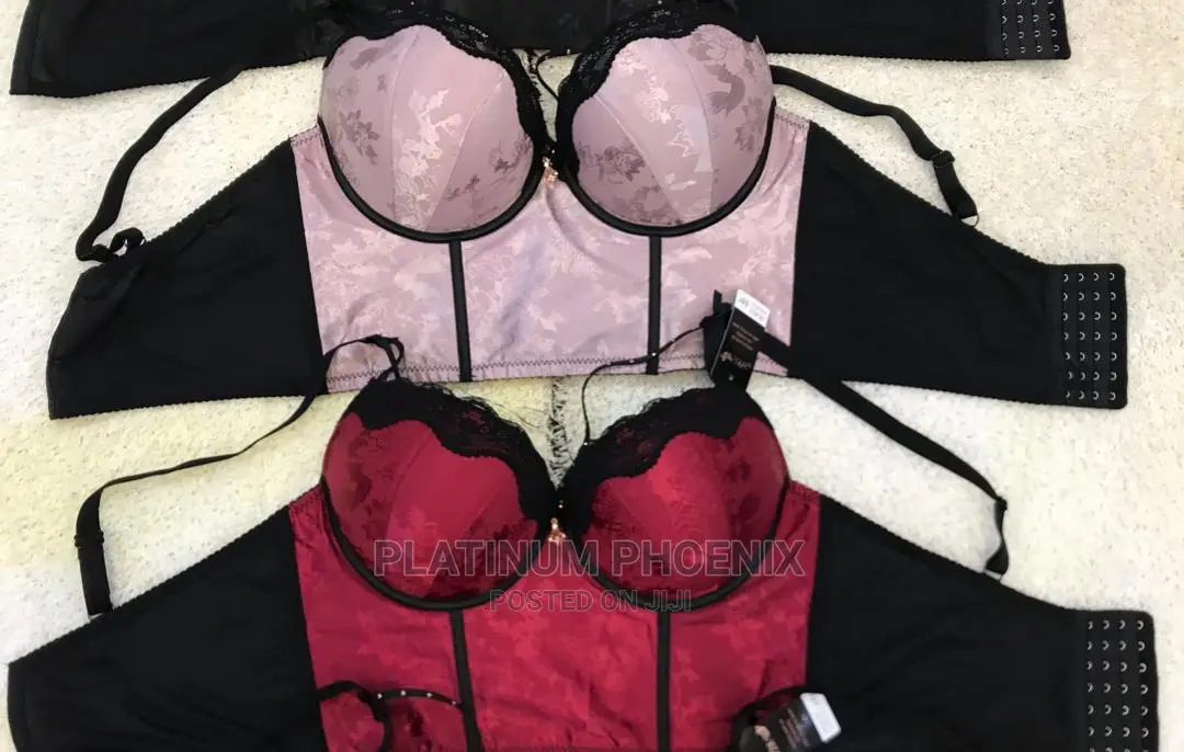 UK Padded Crosets