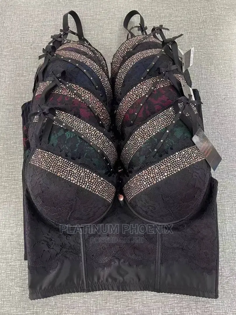 UK Padded Crosets