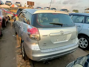 Toyota Matrix 2005 Silver