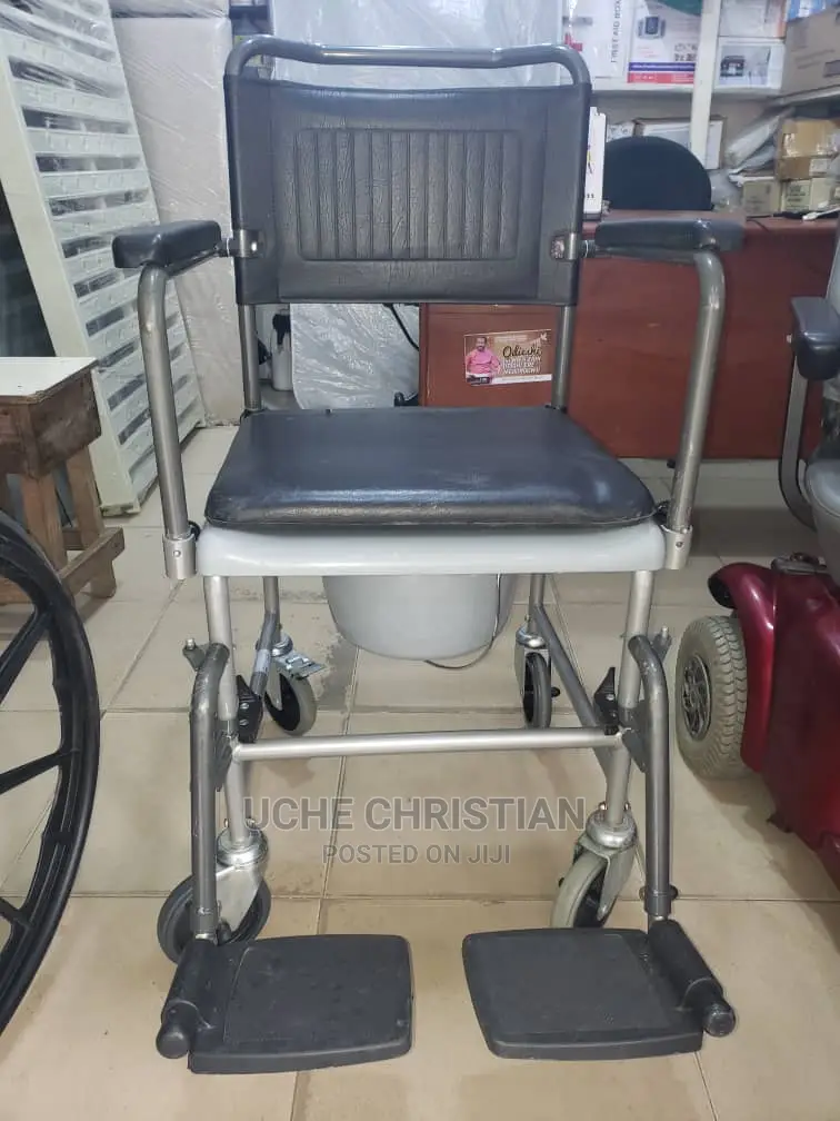 Commode Pushing Wheelchair