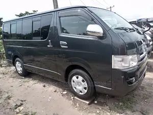 Toyota HiAce 2012 Black